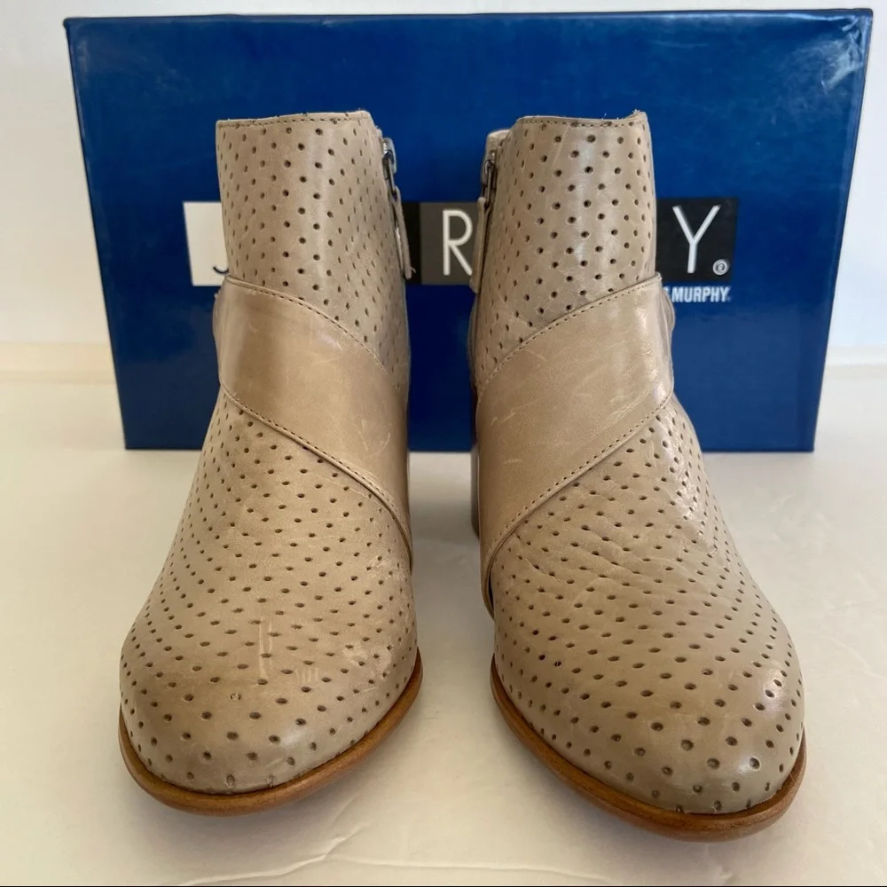 Johnston & Murphy Side Zip Stacked Heel Ankle Boots